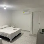 Habitación independiente cerca al aeropuerto 1